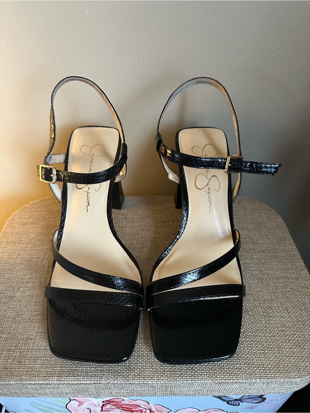 Jessica Simpson Black Patent Strappy Block Heel Sandals - 7